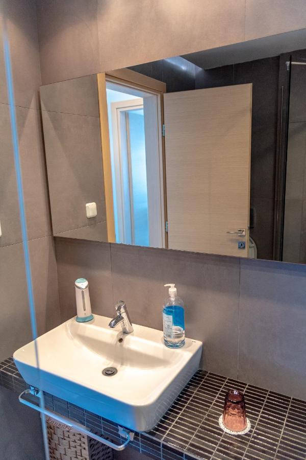 Apartment Dimi Seafront By Pro Services -
